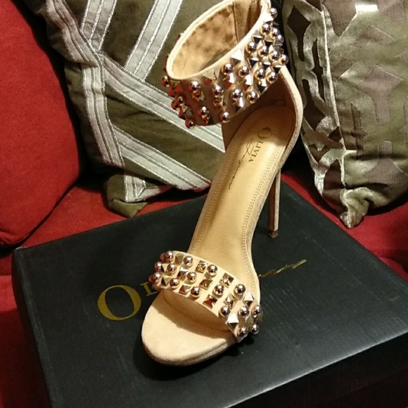 Vinny by Olivia Jaymes in Nude Suede - Picture 2 of 4